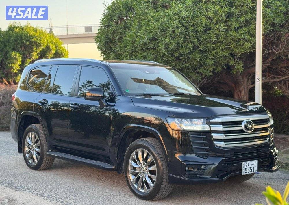 لاندكروزر AEROS 2022 ماشي 46 الف صبغ الوكاله0