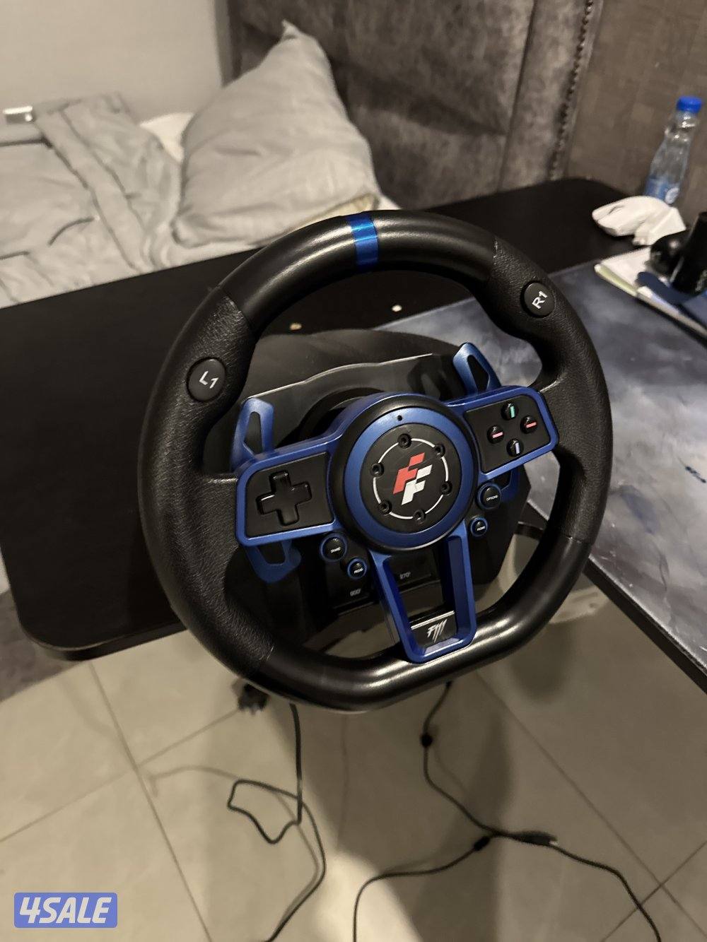 سكان  يشتغل على سوني ٥ وبيسي كامل اغراضه بدون كرتون استعمال شهر ونضيف0