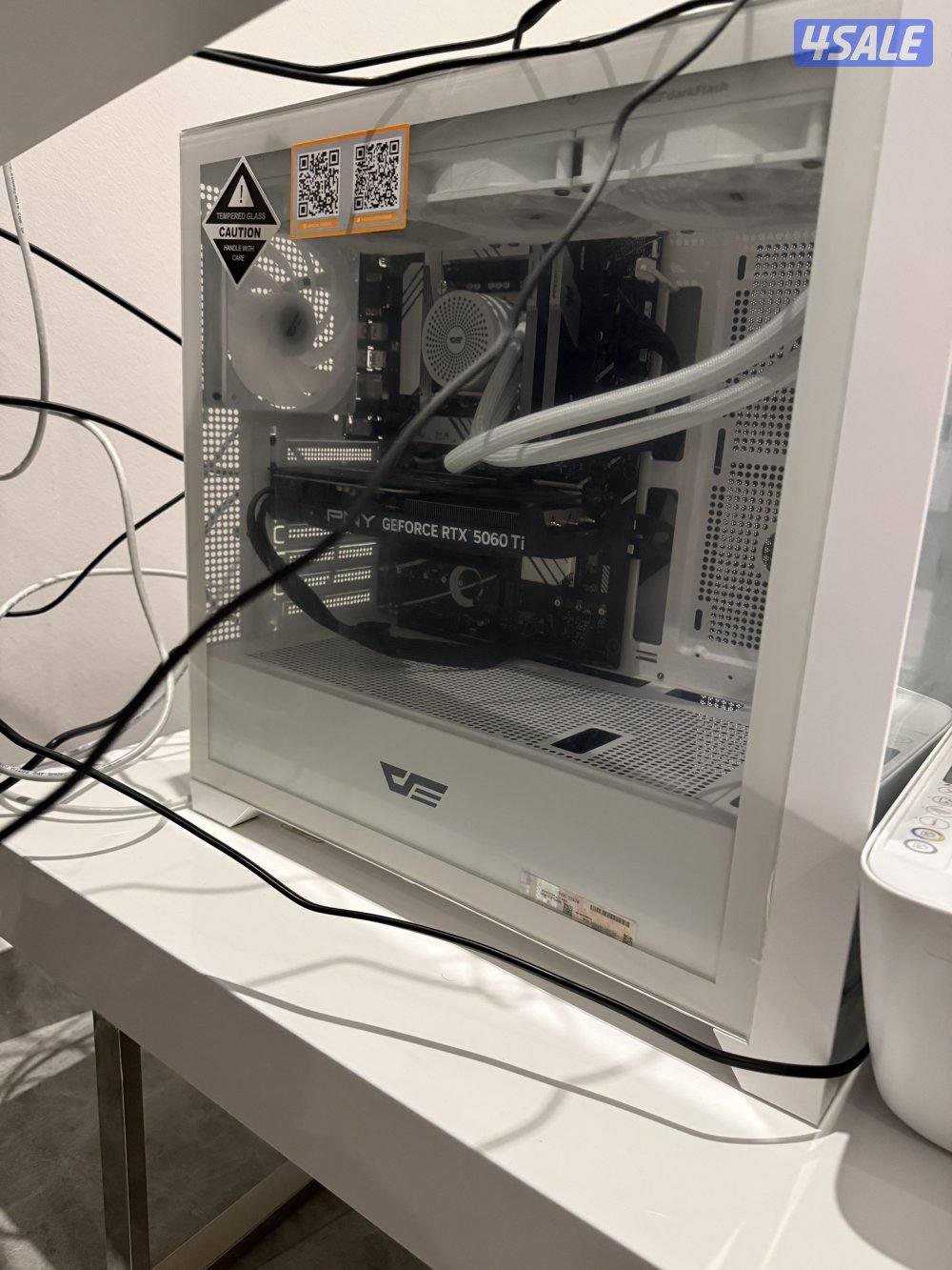 كمبيوتر نظيف جداًًً واستعمال خفيف كل التفاصيل موجودة بالصور .3