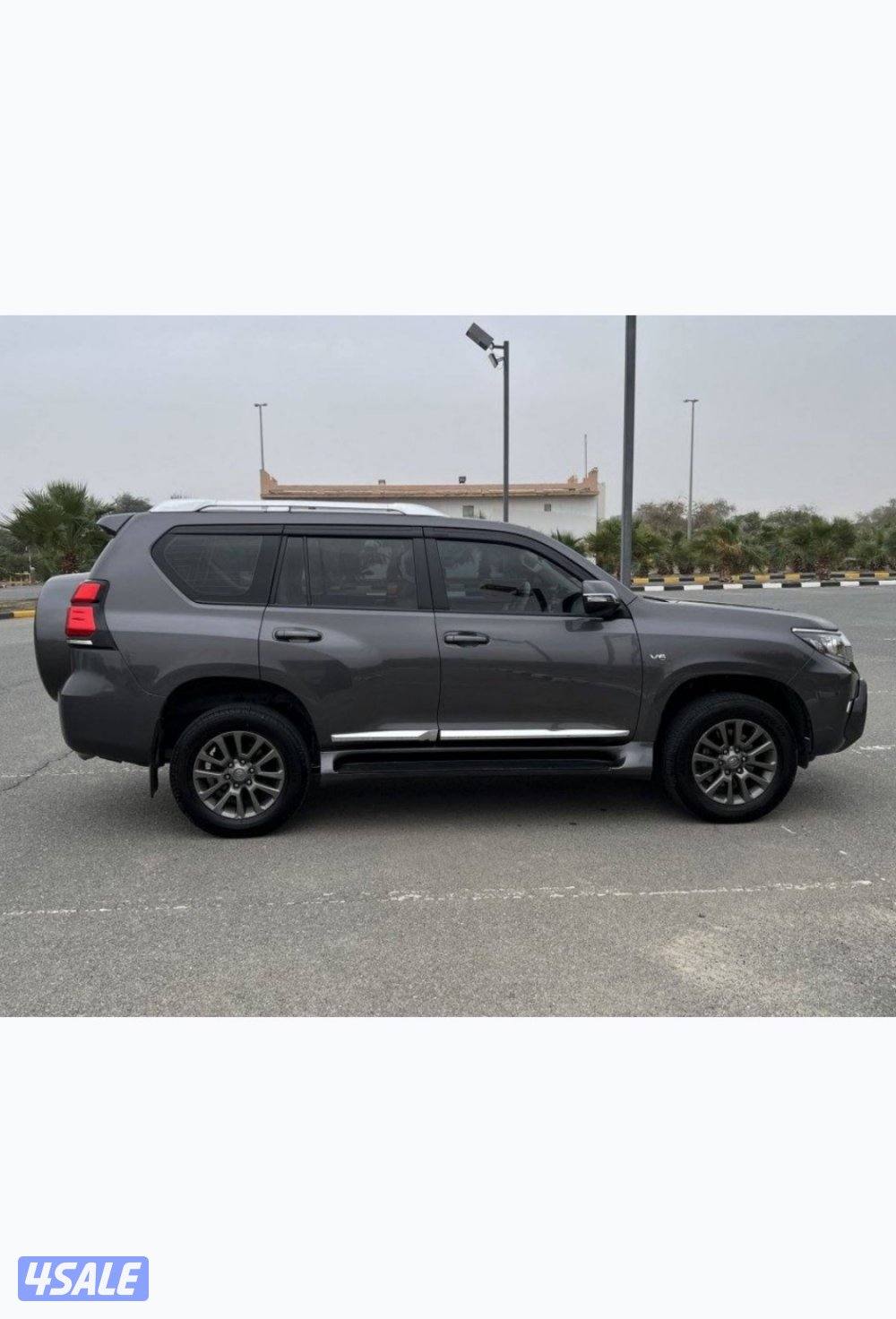 برادو ٦ سلندر TXL الفل عدا فتحه الساير ماشي 102 صبغ الوكالة1