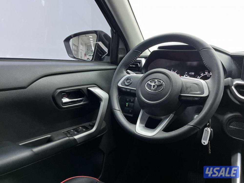 TOYOTA RAIZE 23RZT-H_ RAIZE_HIGH_TURBO10