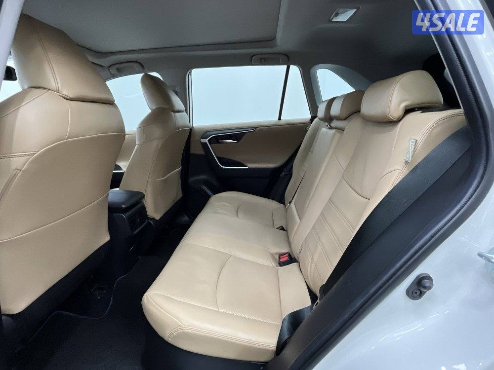 TOYOTA RAV401 Toyota RAV4 20213