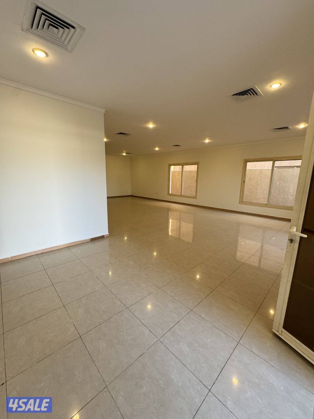 بيت كامل في منطقه العقيله مجدد بل الكامل شهر مجانا الاجار 17002