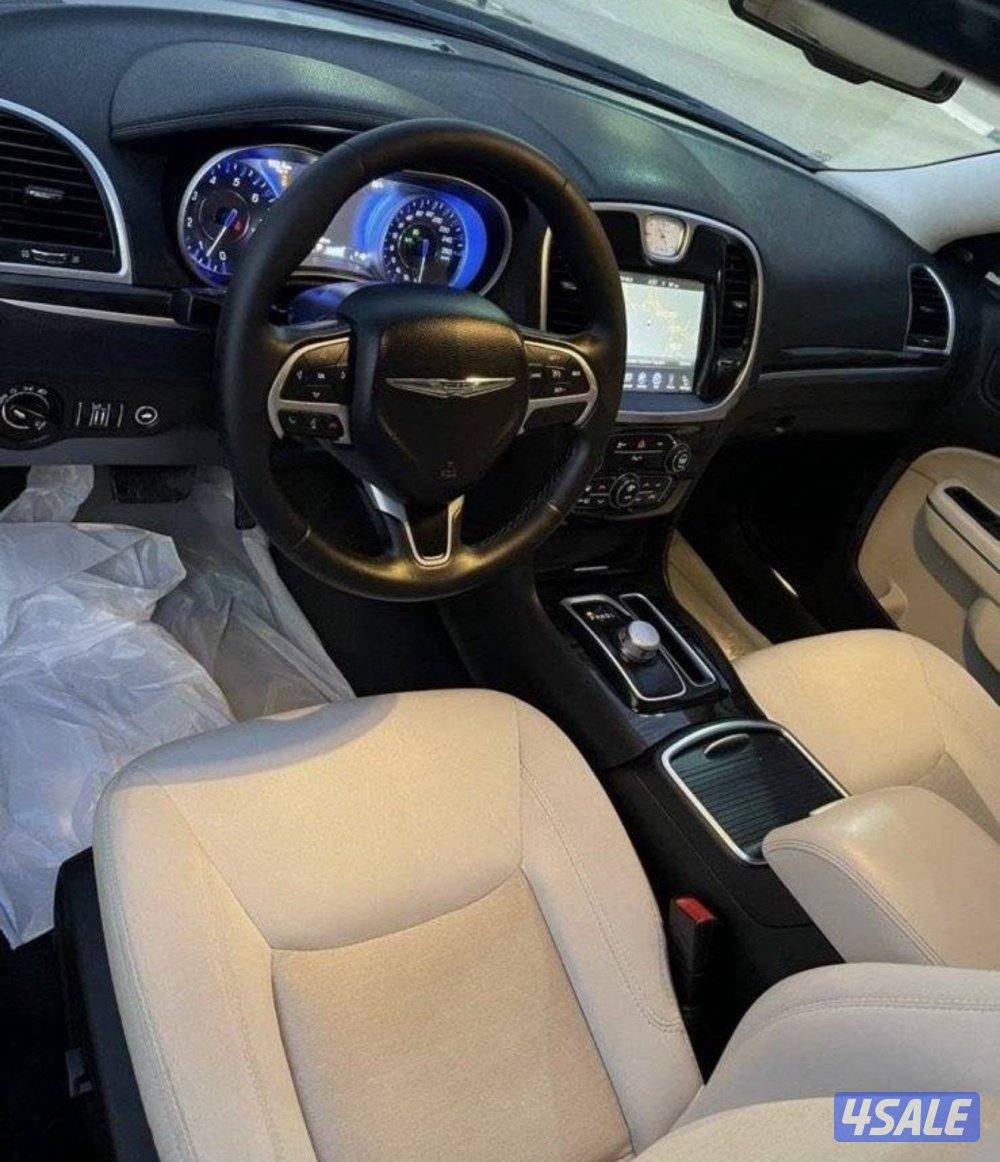 للبيع كرايزلر 8 سلندر3