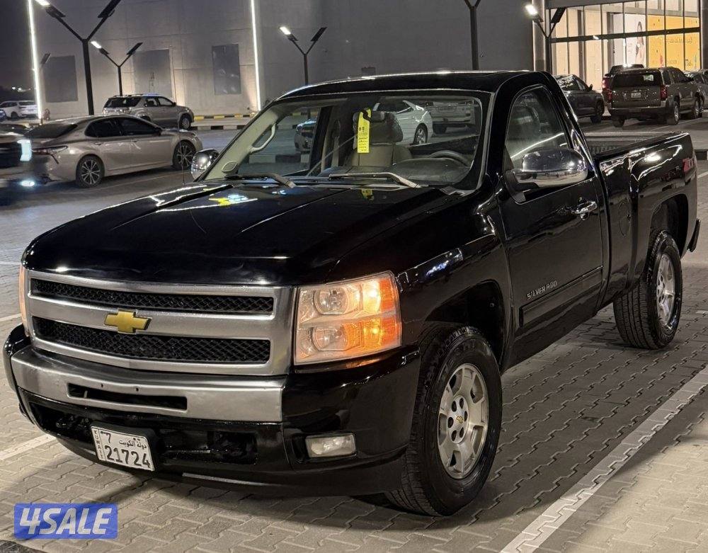 للبيع سلفرادو20111