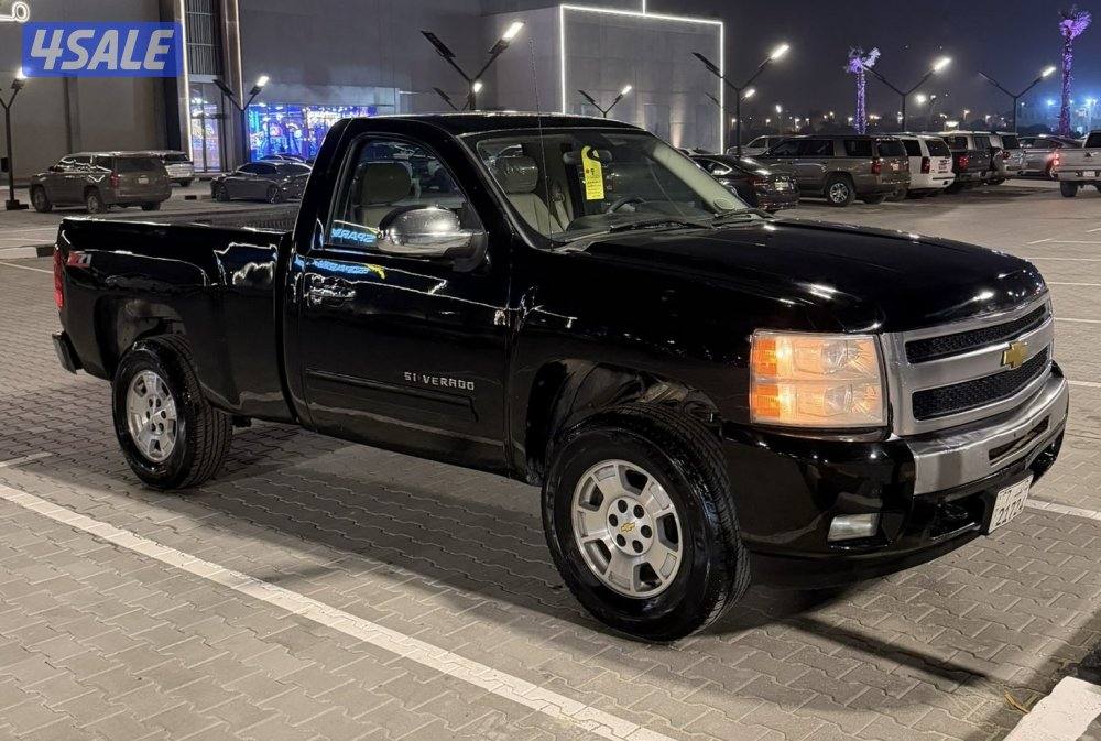 للبيع سلفرادو20113