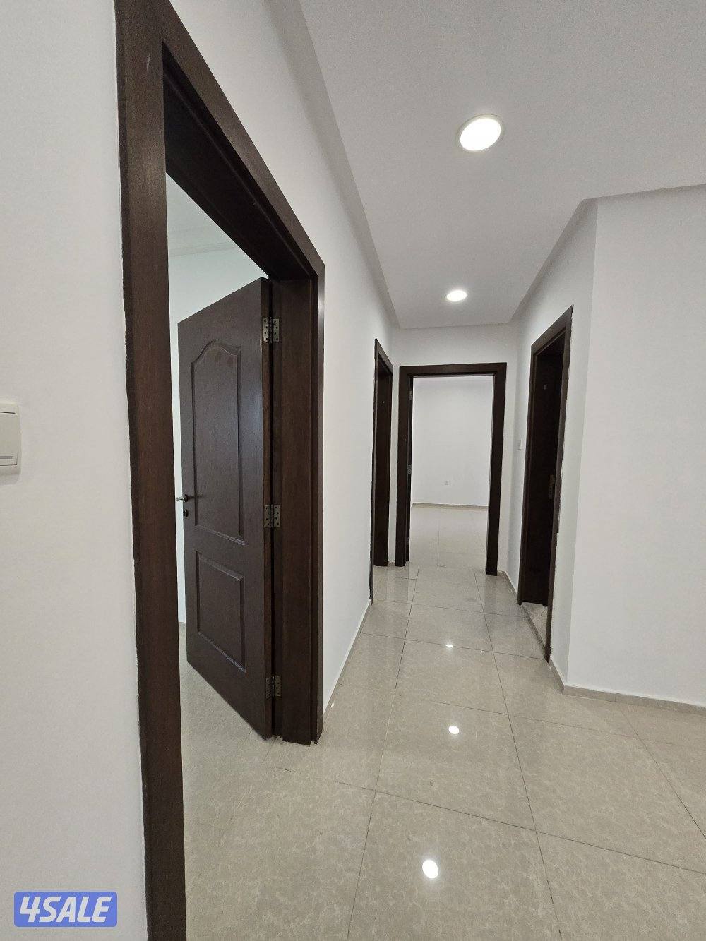 فرصه .. للإيجار دور بالخالديه 5غرف ..موقع موقع مميز / سعر مميز / مواقف6