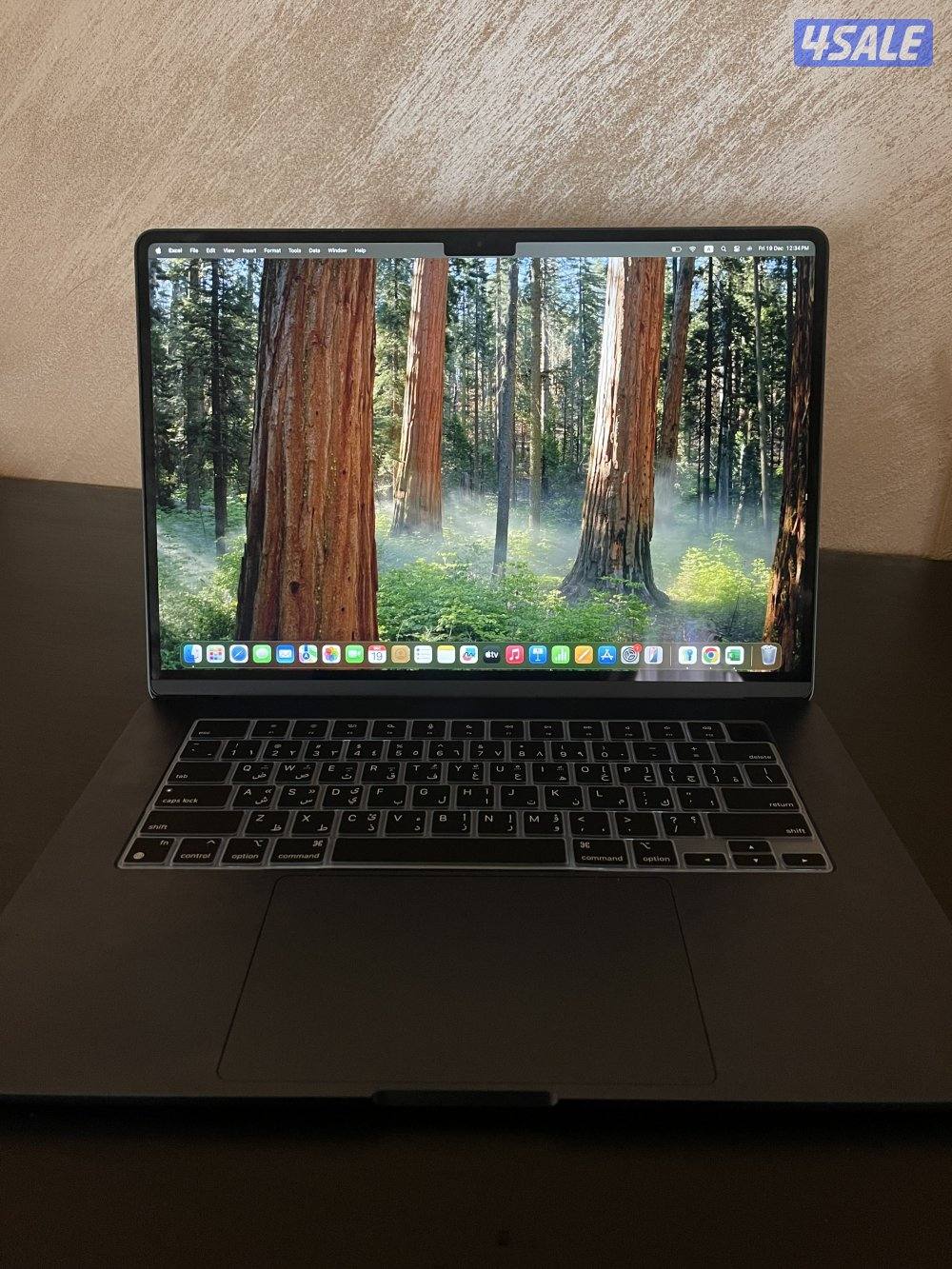 MacBook Air 15” (2025) – Apple M4 – Like New0