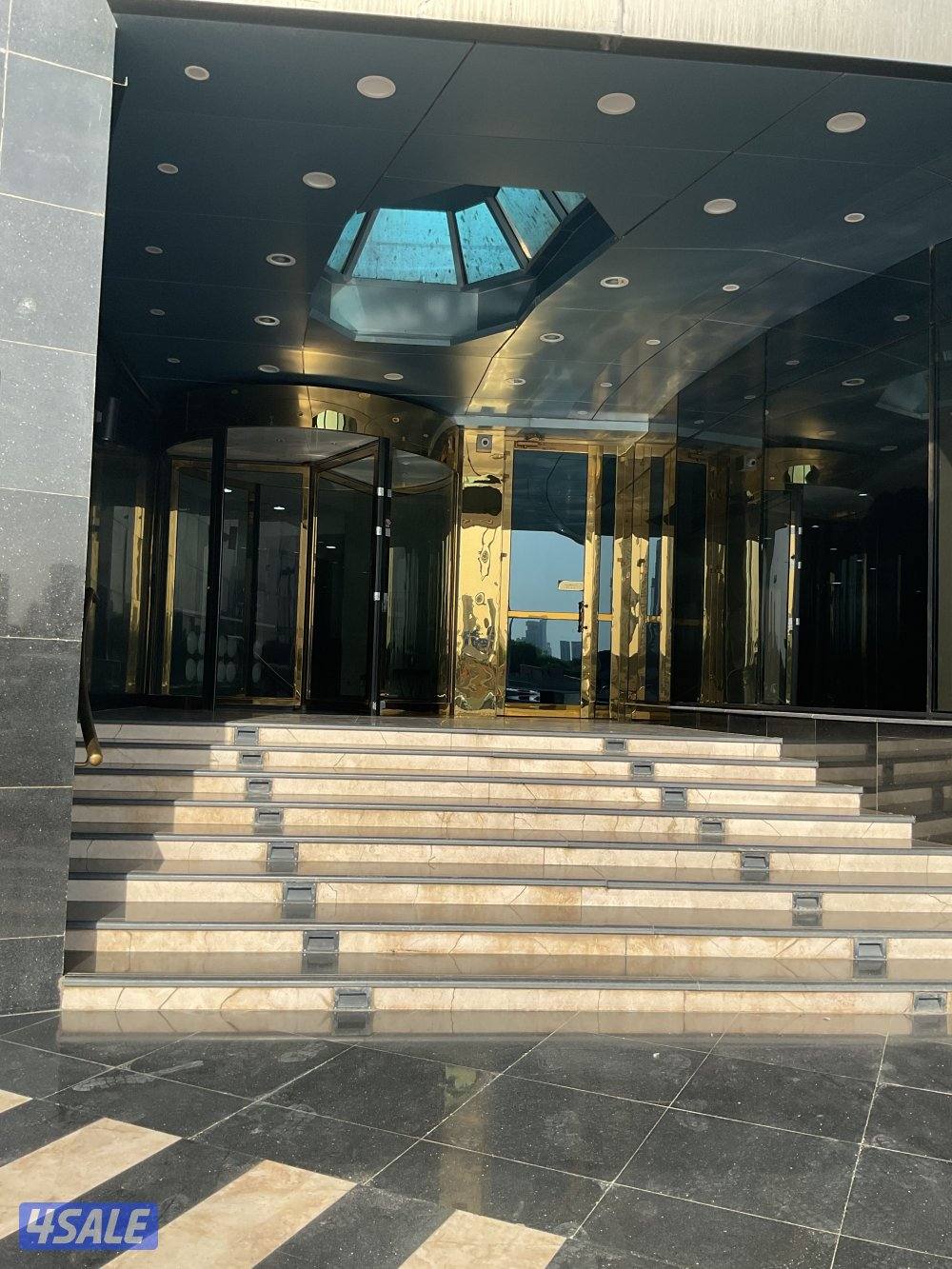 للايجار مساحات تجاريه و صالة افراح فندق ببنيدالقار موقع ممتاز1