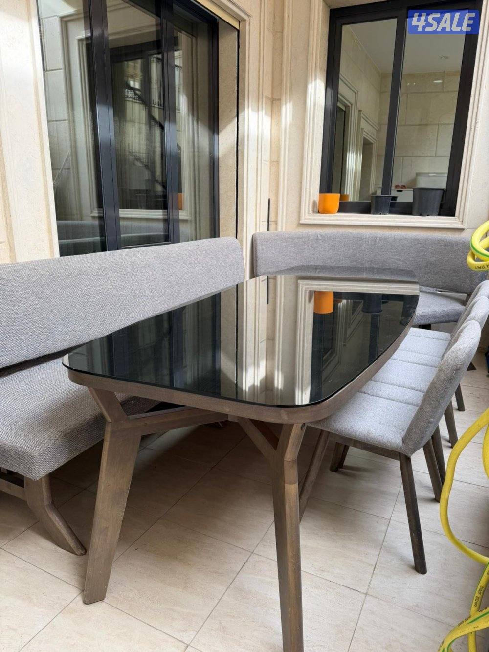 طاوله فخمه من ابيات1