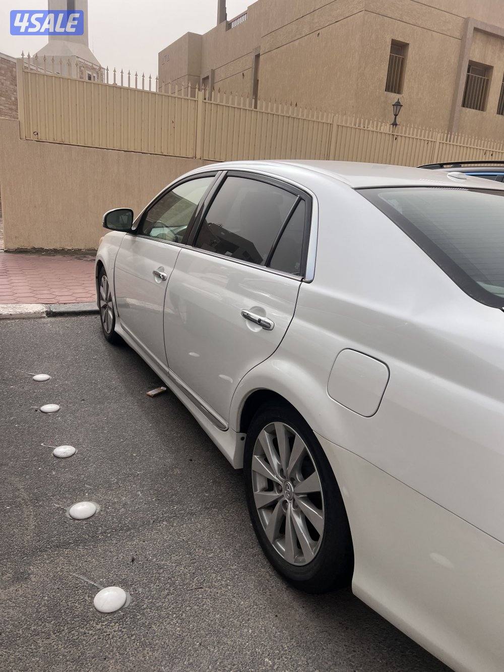 للبيع افالون تيوتا 2012 ماشيه 290  مالك أول1