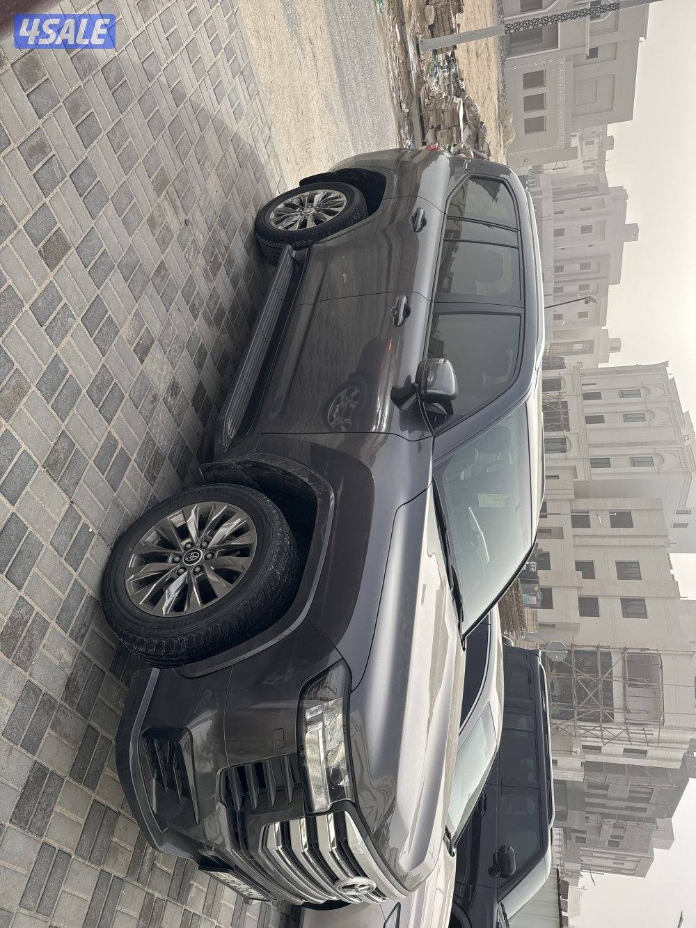 للبيع لاند كروزر موديل ٢٠٢٢ ايرو اس ماشي ١٣٥ الف شرط الفحص0