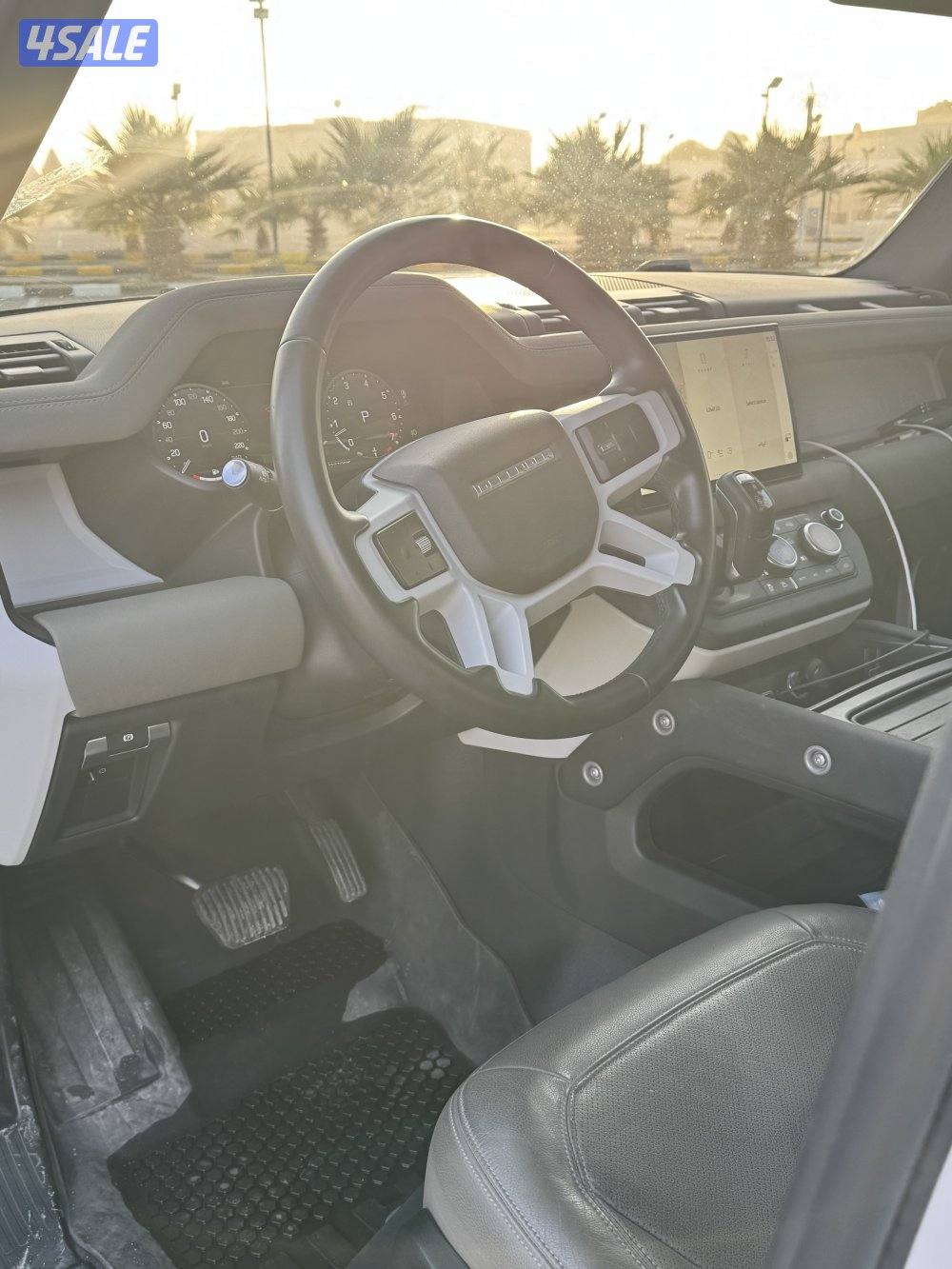 للبيع ديفندر موديل 20235