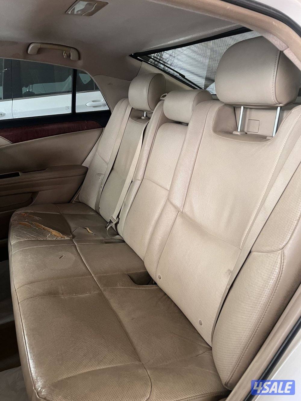 للبيع افالون تيوتا 2012 ماشيه 290  مالك أول9