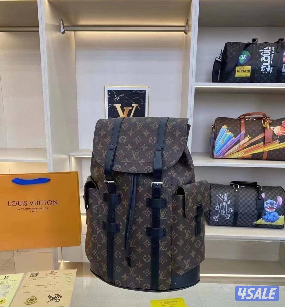 حقائب الدرجة الأولى … واختر الفخامة التي تليق بك .6