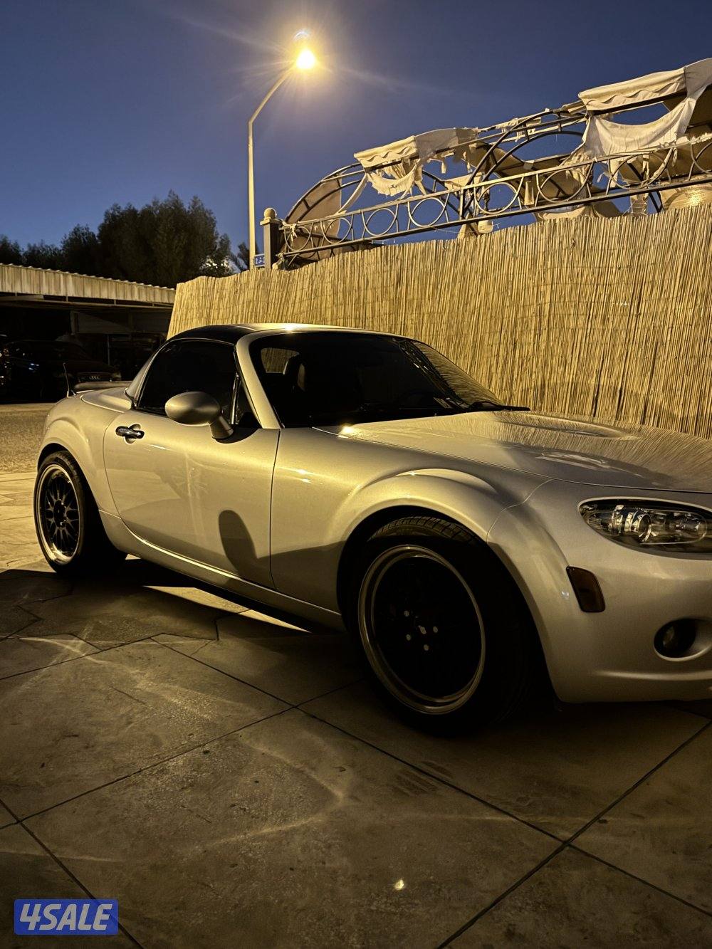 Mx5 قير عادي ٦ غيار بحاله الوكاله شرط الفحص2