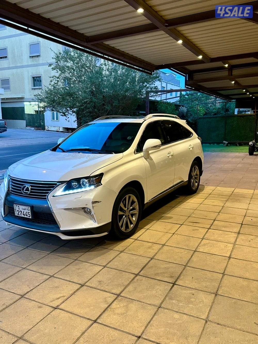 لكزس rx350 بحالة فوق الممتازة وارد الوكاله وجاهزه للأستخدام4