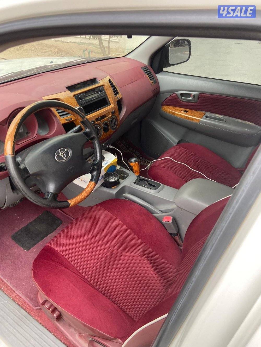 هايلك موديل 2009 شرط الفحص قير مكينه شاصي يوجد اصباغ متفرغه والصامل ما1