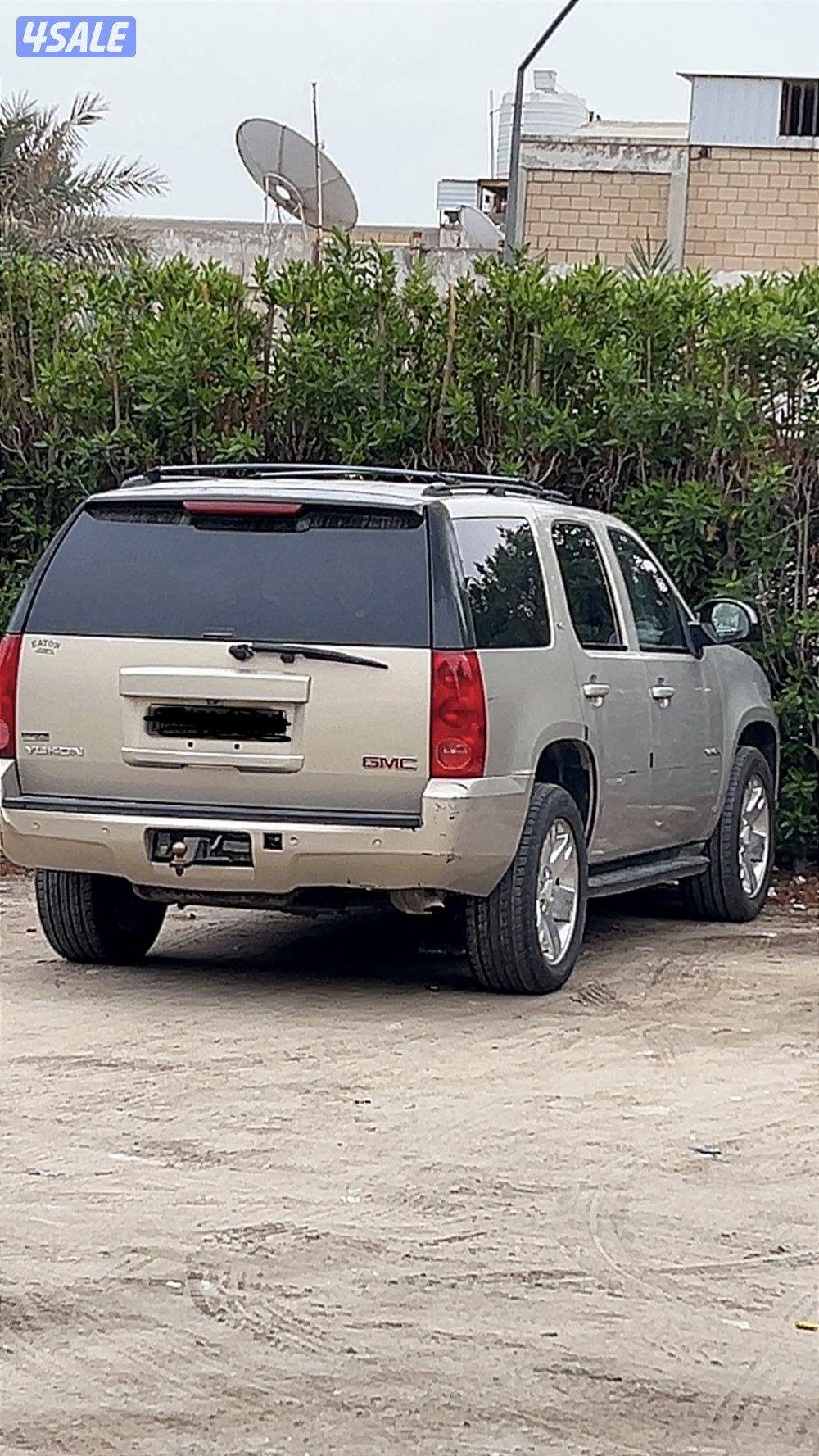 يوكن ٢٠١٠ SLT1