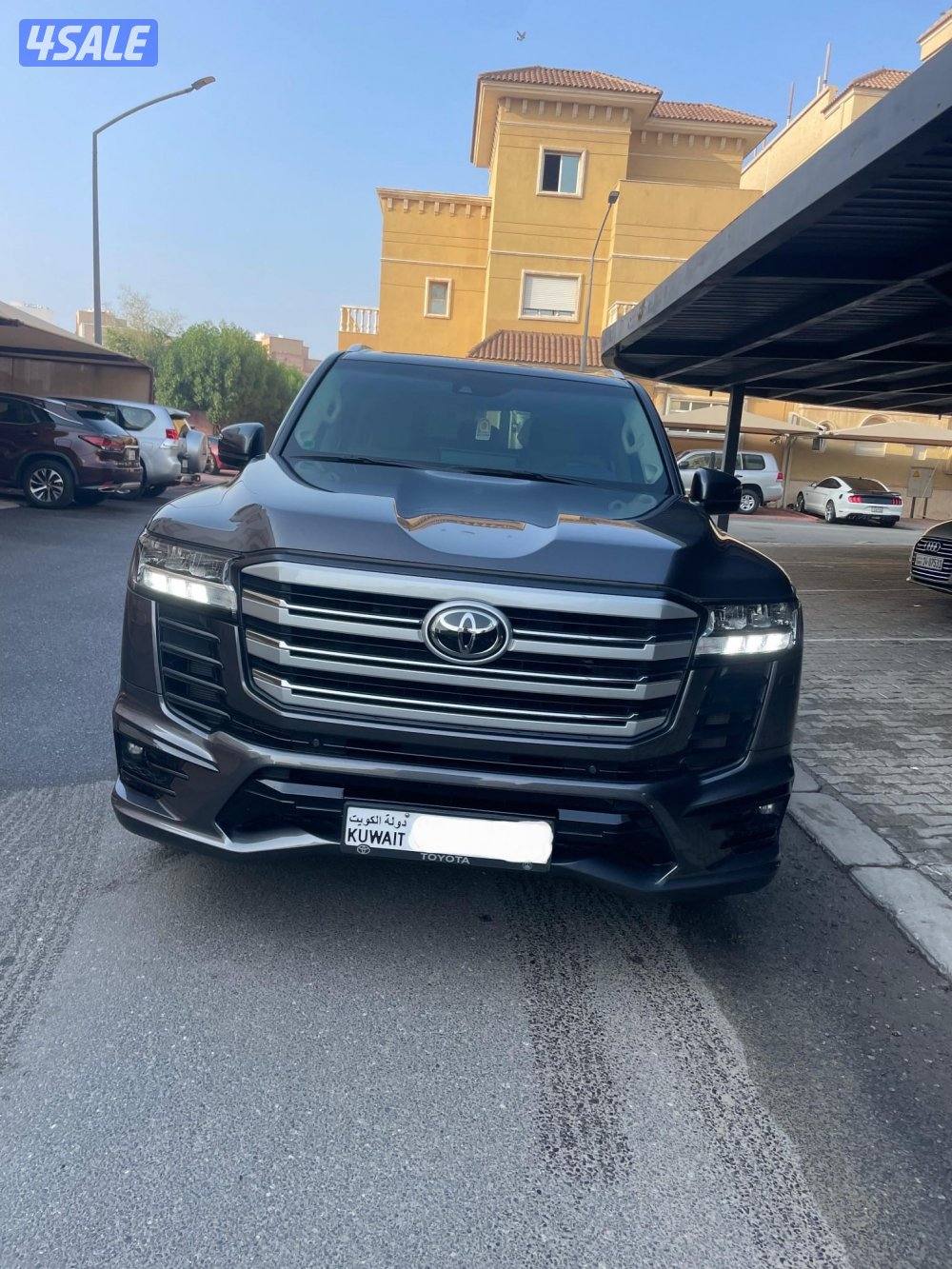 لاند كروز موديل ٢٠٢٤ كامل المواصفات GXRاللون  بترولي ورمادي  غامق0