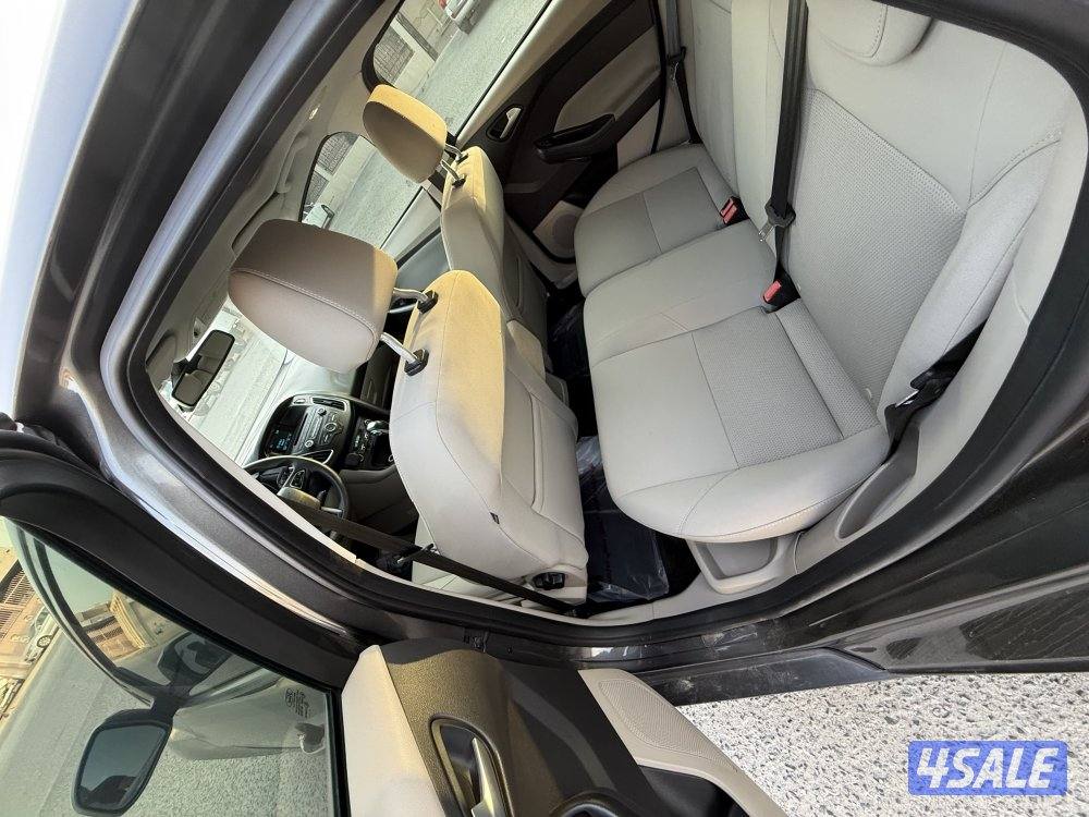 حق الي يدور الجديد،فورد فوكس ماشي 70 ,صبغ وكالة بحالة الوكالة1