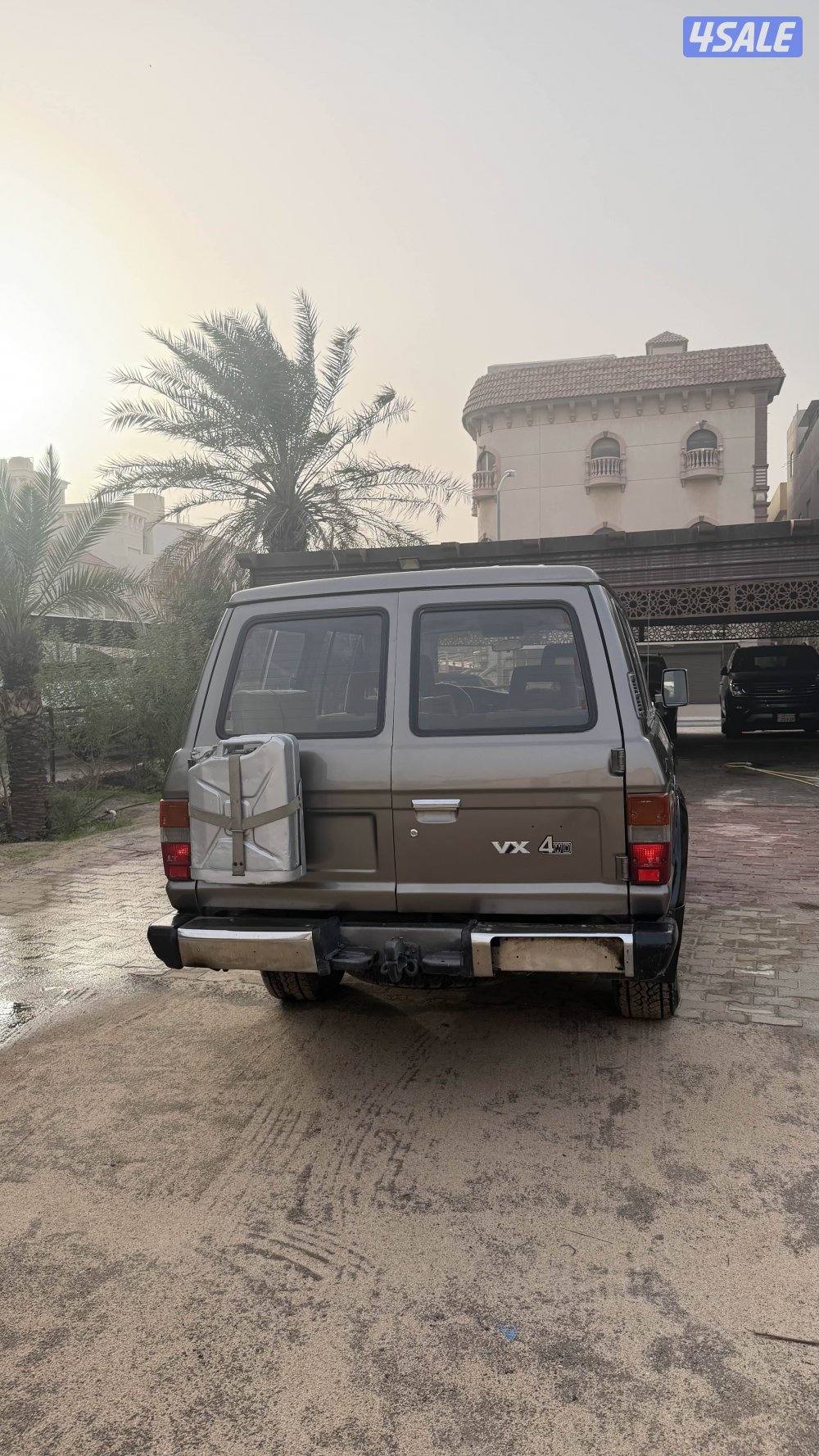 لاند كروزر ١٩٨٨9