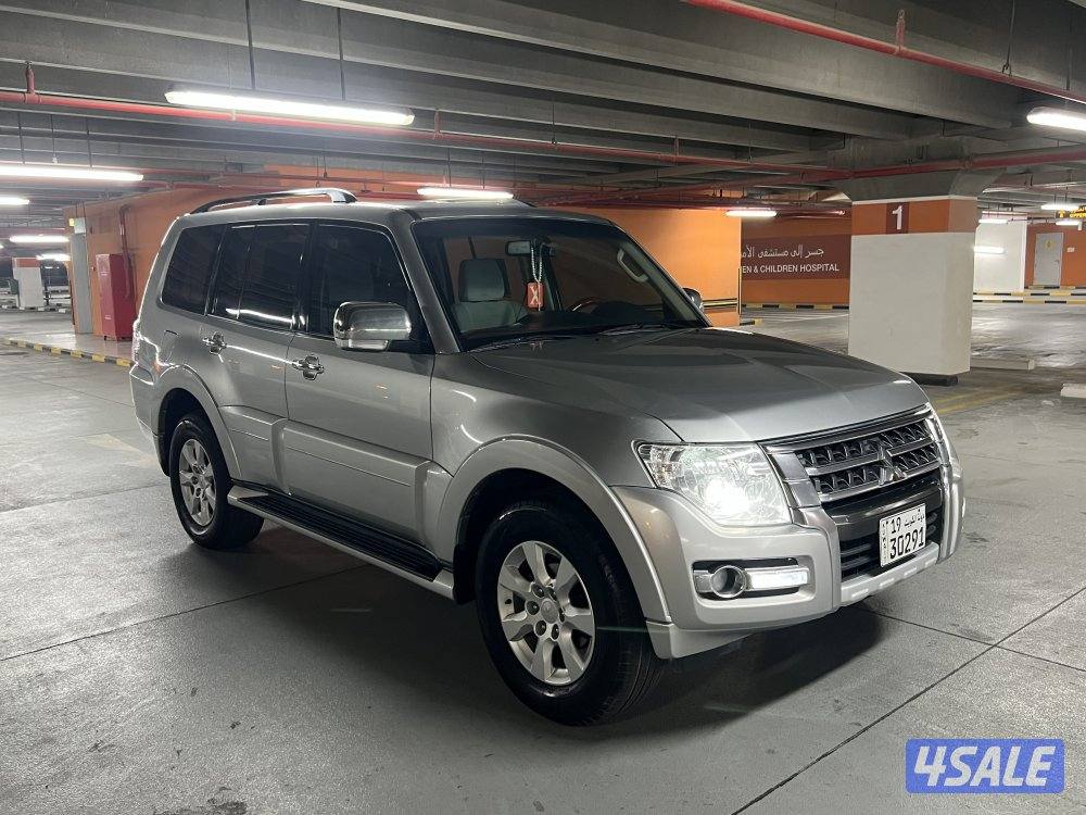 للبيع باجيرو 2020 عدا70  الفحص موجود0