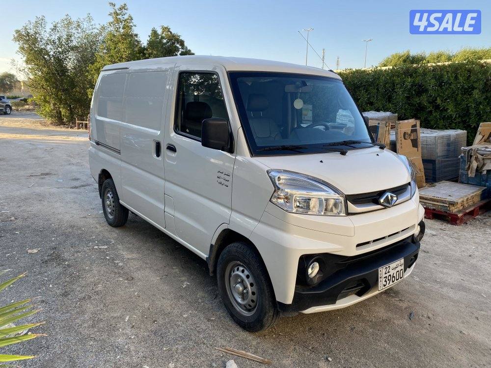 للبيع باص مقفل فريكا 2024 شبه اصفار شرط الفحص5