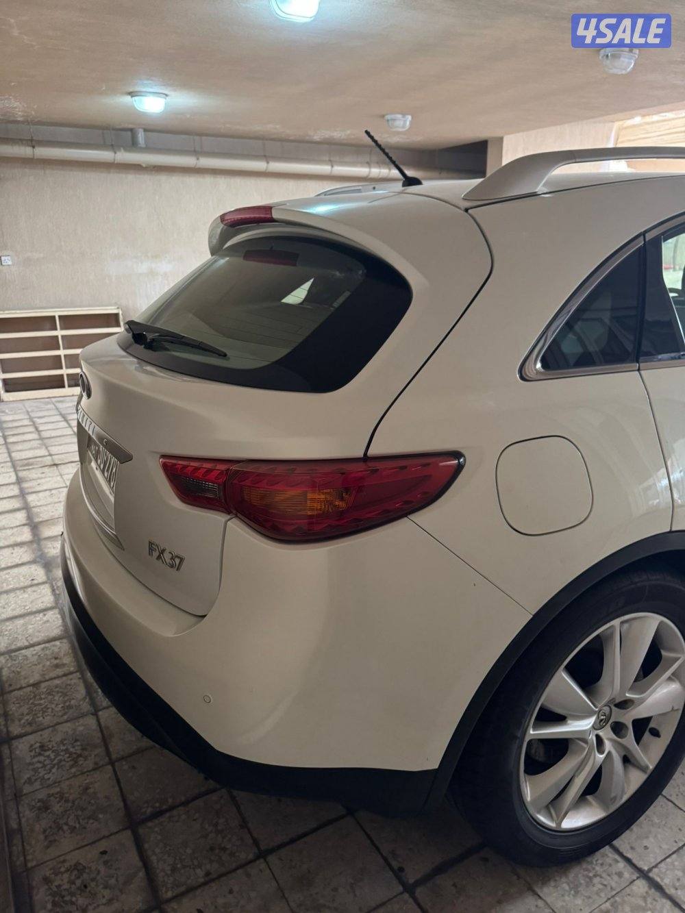 2013 FX انڤنتي0