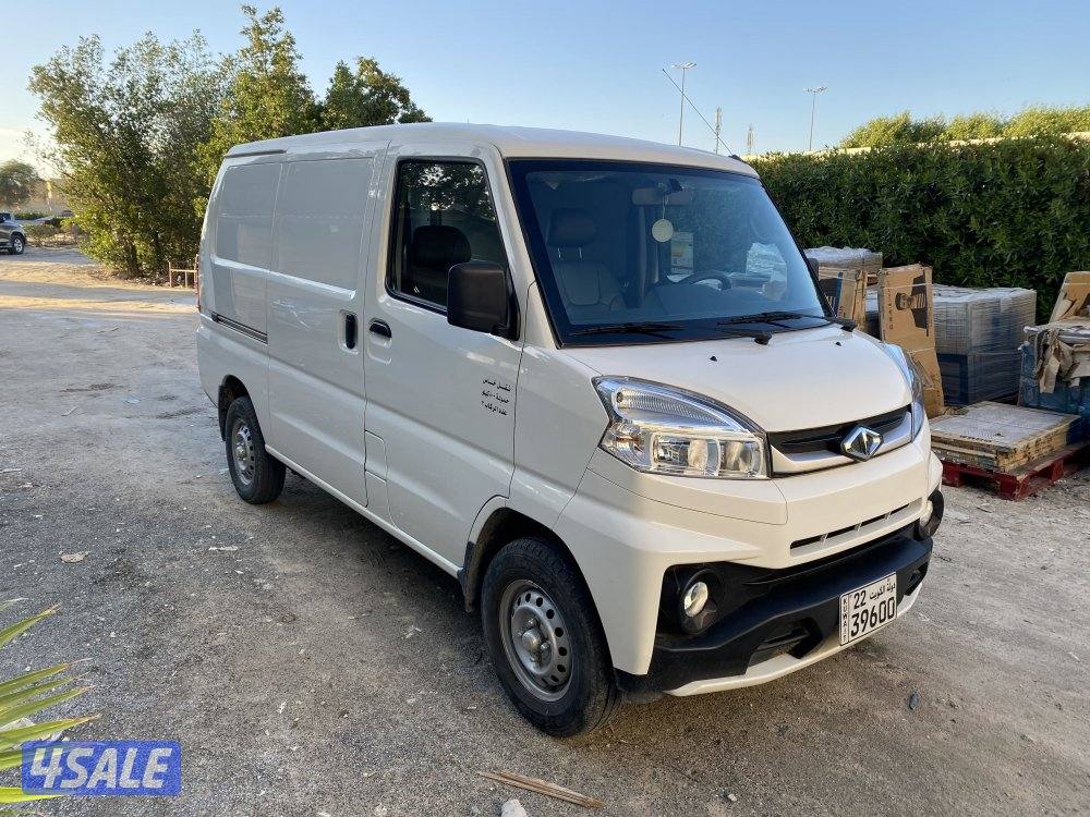 للبيع باص مقفل فريكا 2024 شبه اصفار2