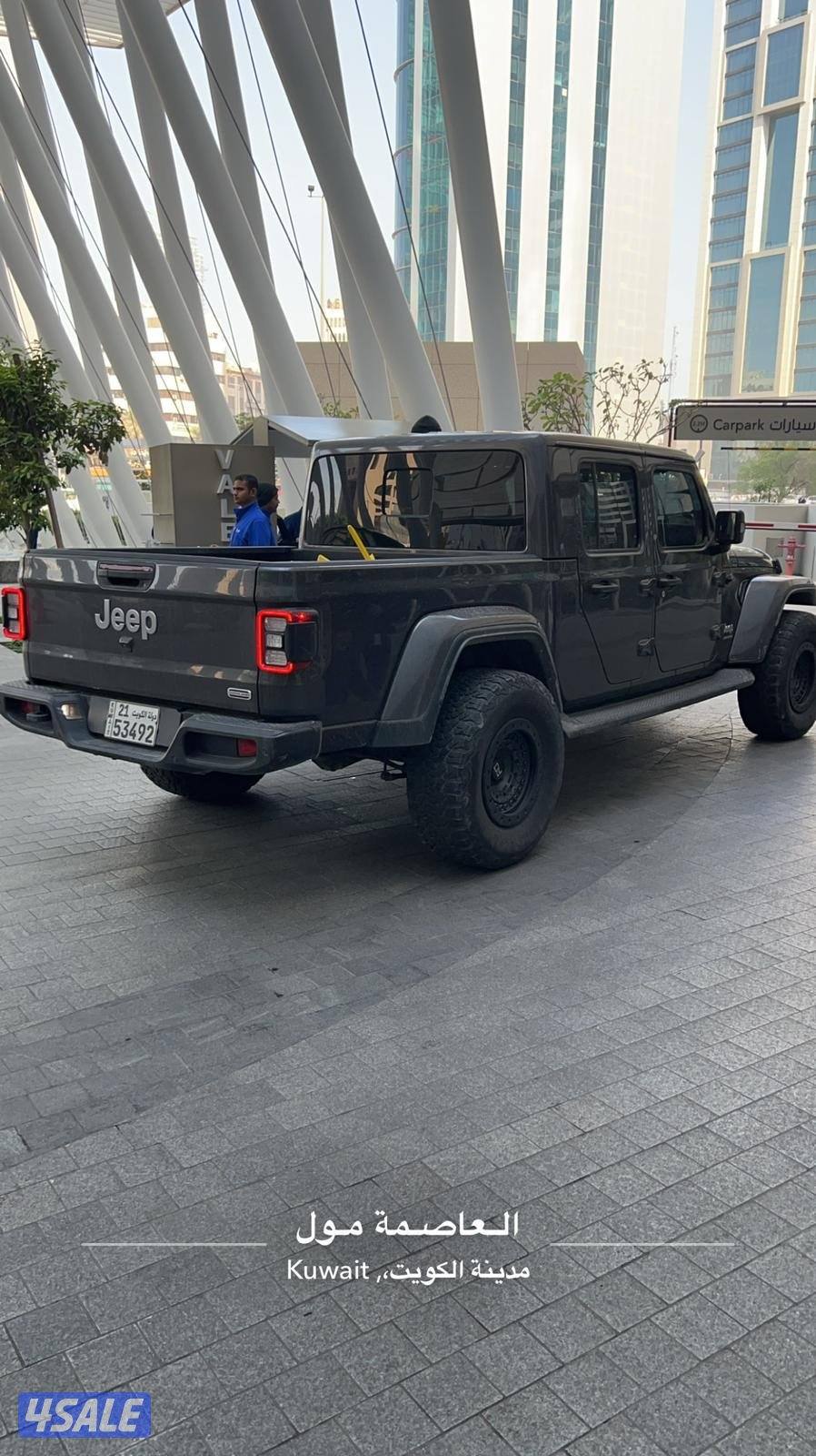 للبيع قلاديتور موديل2021 ماشي 140 عليه معاون بلستن ومعاون سكان فوكس0