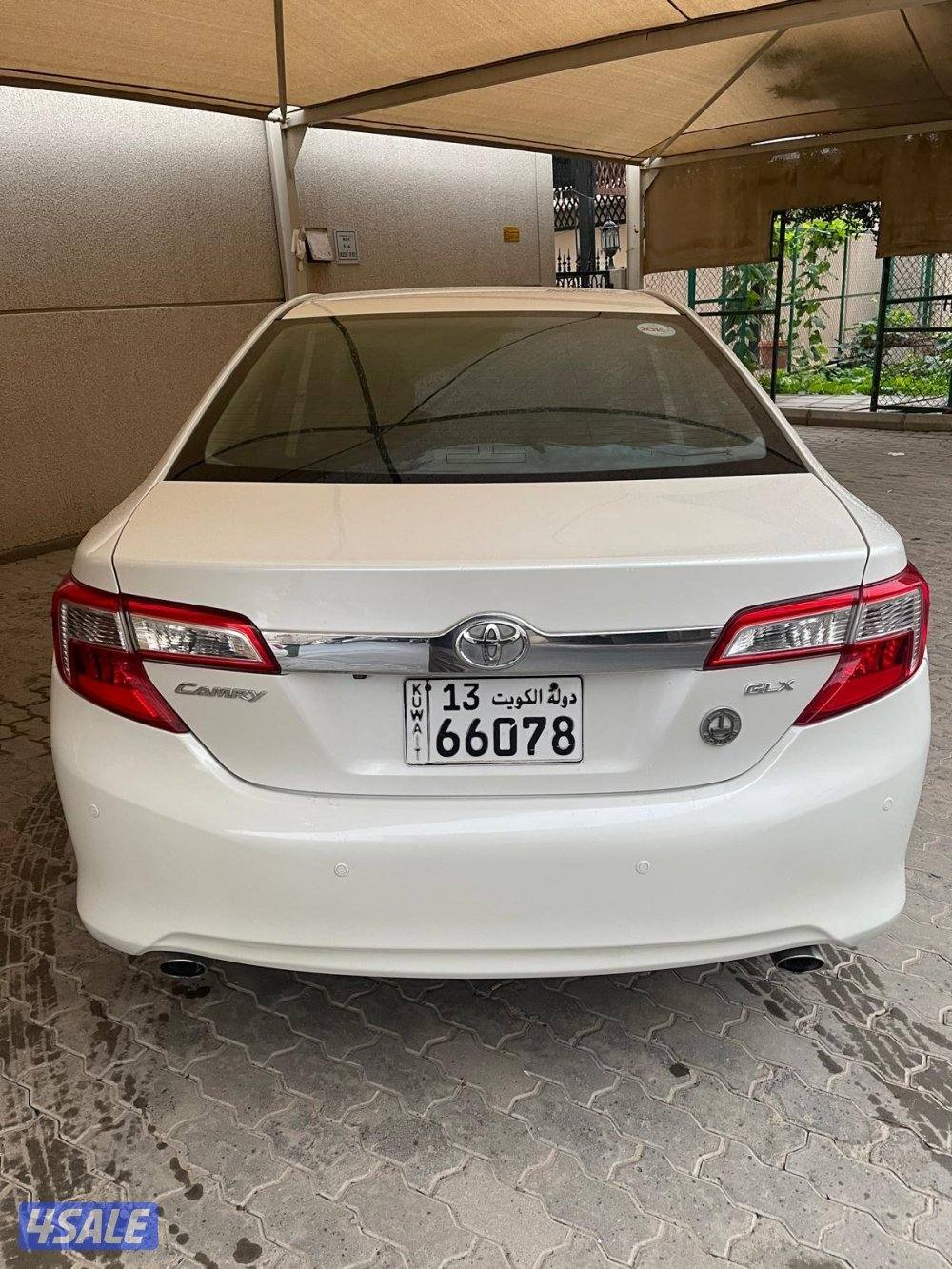 كامري GLX ٢٠١٥ الساير عداد ١٤٧ ألف شرط الفحص صبغ وكاله ماعدا قطعتين0