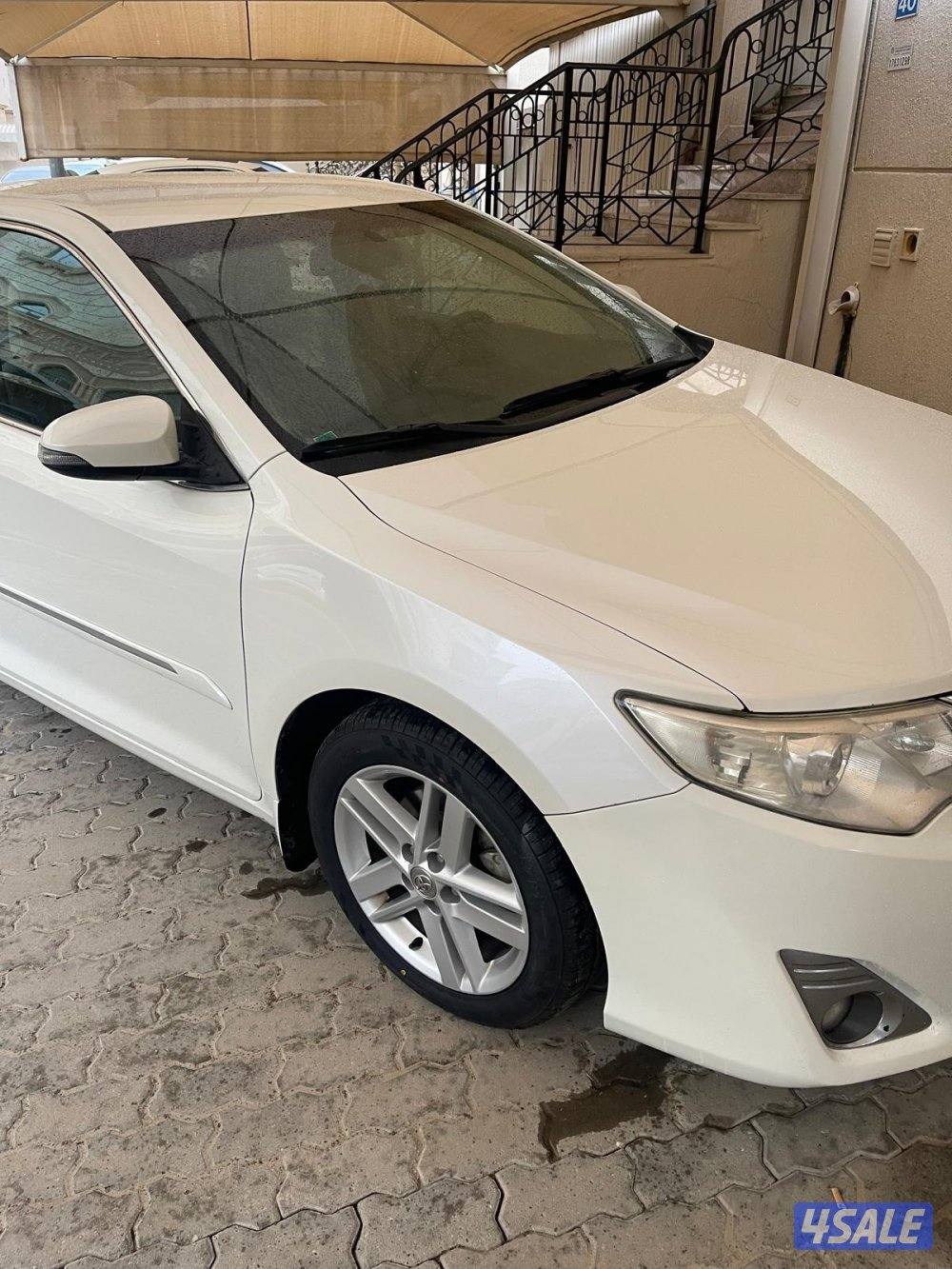 كامري GLX ٢٠١٥ الساير عداد ١٤٧ ألف شرط الفحص صبغ وكاله ماعدا قطعتين2