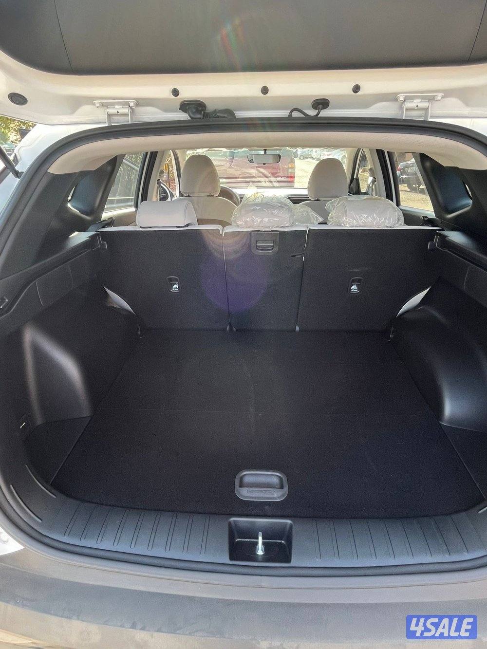 Hyundai, Tuscan, 2.5, liter 2023, white color, 39k km6