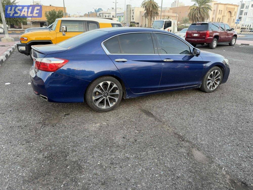 للبيع هوندا اكورد 2016 حجم المكينة 6 سلندر فئة السبورت1