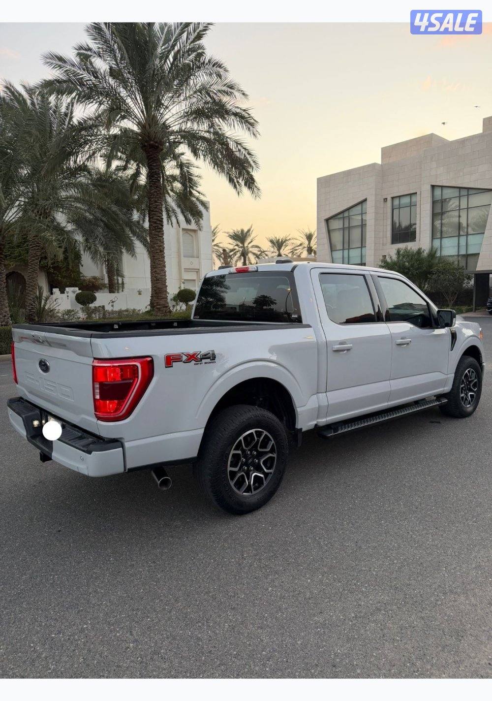 للبيع FX4 - صبغ وكاله - عداد ١٠٤3