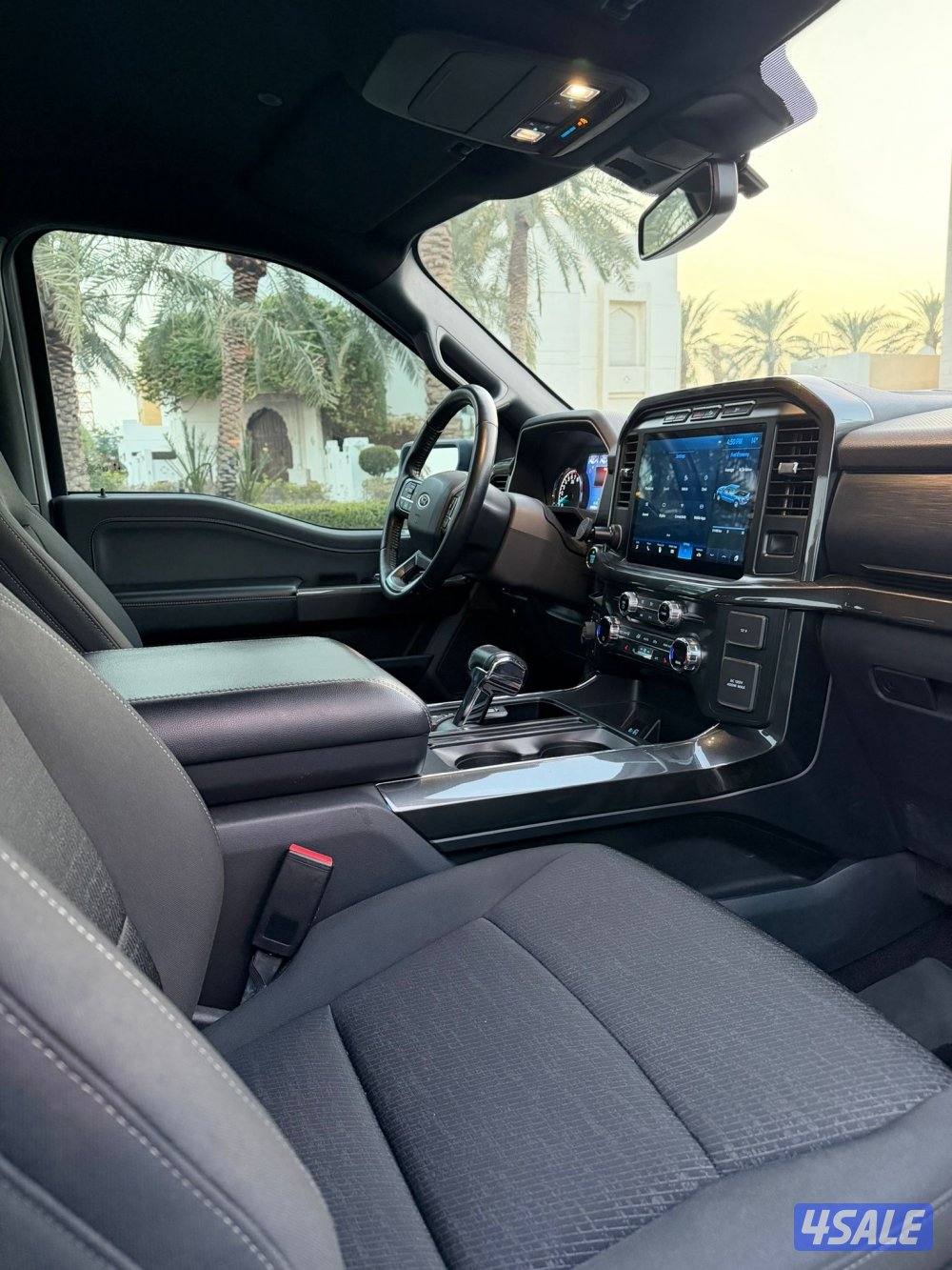 للبيع FX4 - صبغ وكاله - عداد ١٠٤4