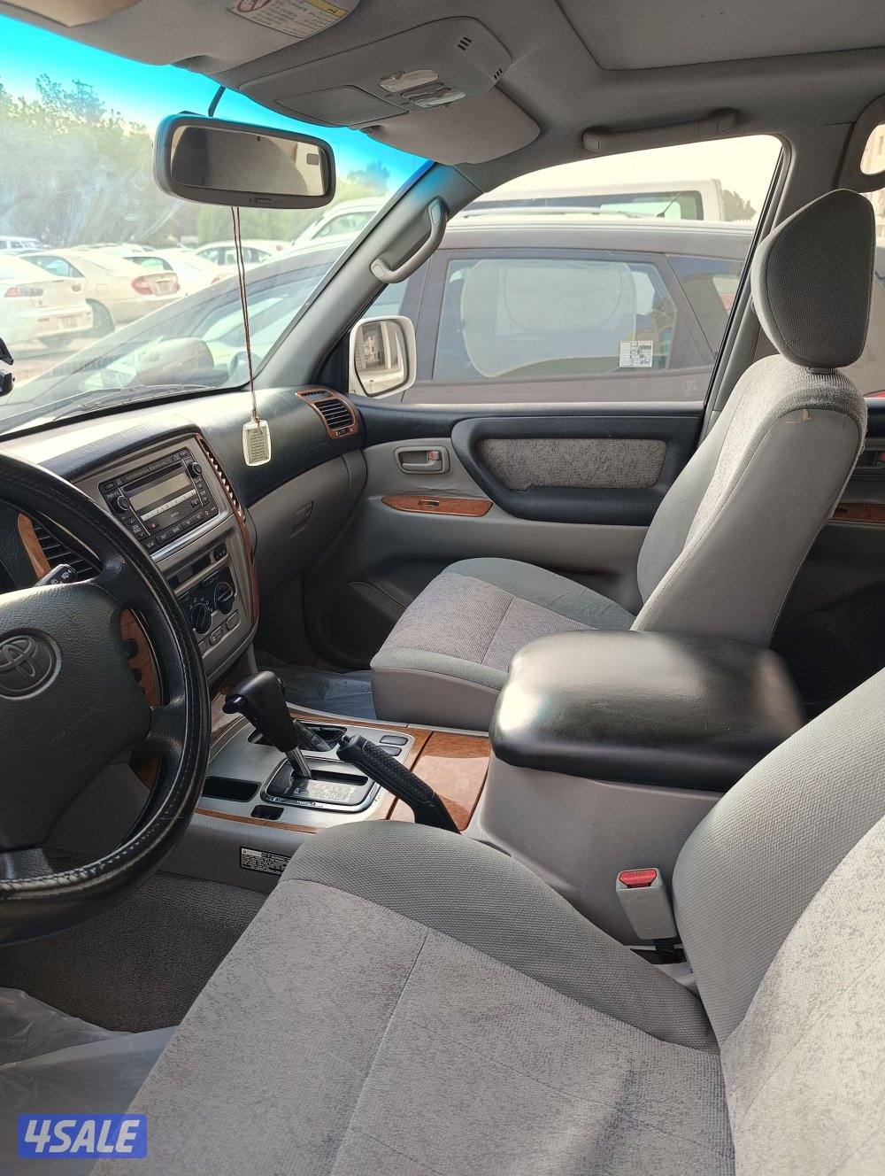 لاندكروز جي اكس ار12