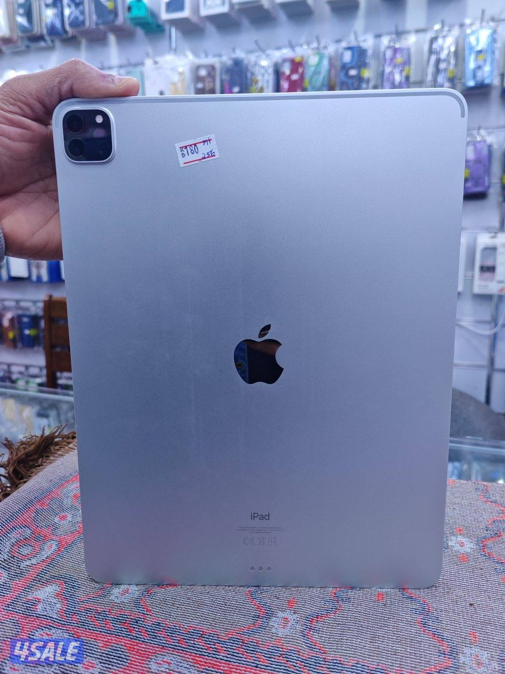 iPad Pro(12.9-inch)(4th generation) 256 GB1