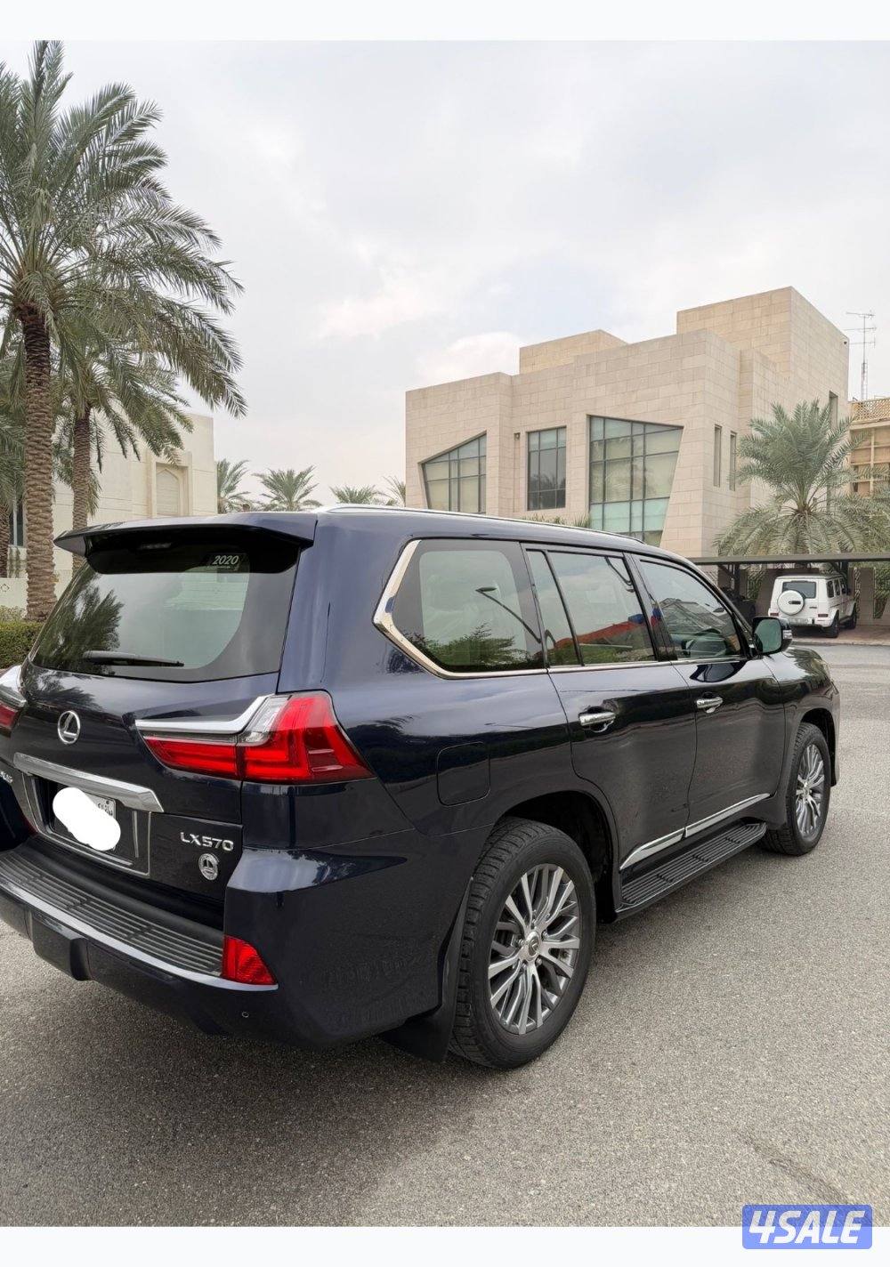 للبيع LX570 - صبغ وكاله - عداد ١٠٤3