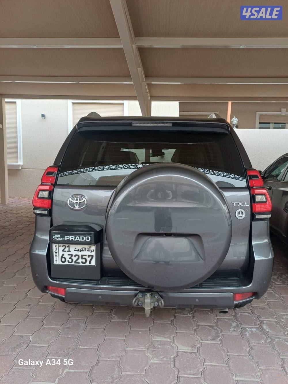 للبيع برادو 2022 رمادي TX2