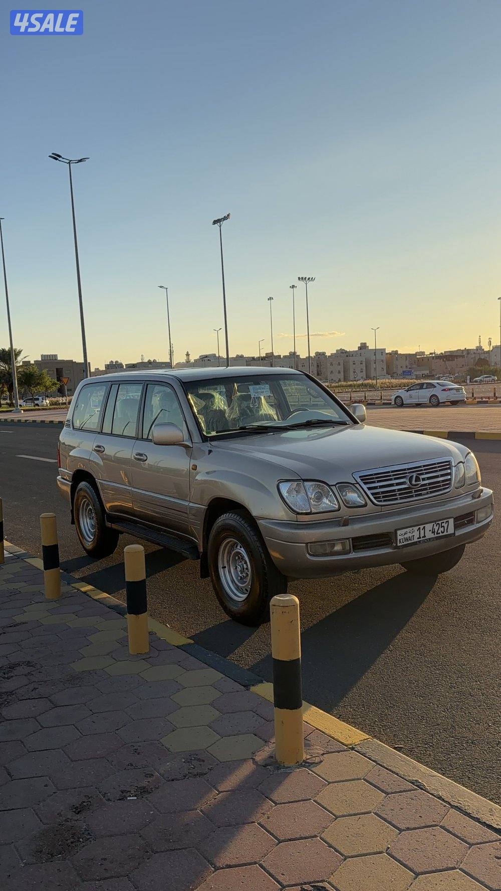 للبيع جيب لكزس2