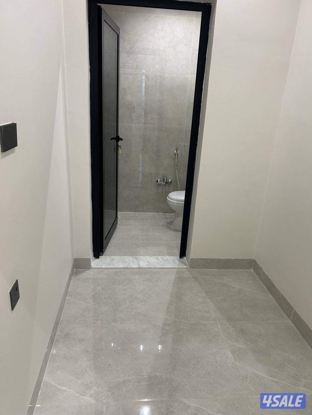 للايجار شقه بالمطلاع n1 ٣غرف وصاله و٣ حمامات مدخل ومخرج سهل2