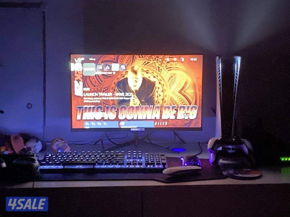 سوني 5 مع شاشه ١٦٥ هيرتز1