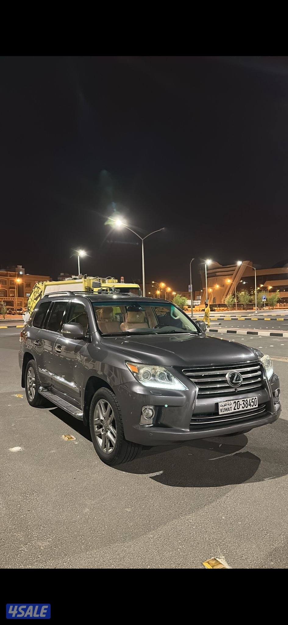 لكزس LX570 ٢٠١٢ الساير عداد ٢٦٩ ألف شرط الفحص صبغ وكاله كامل مواصفات0