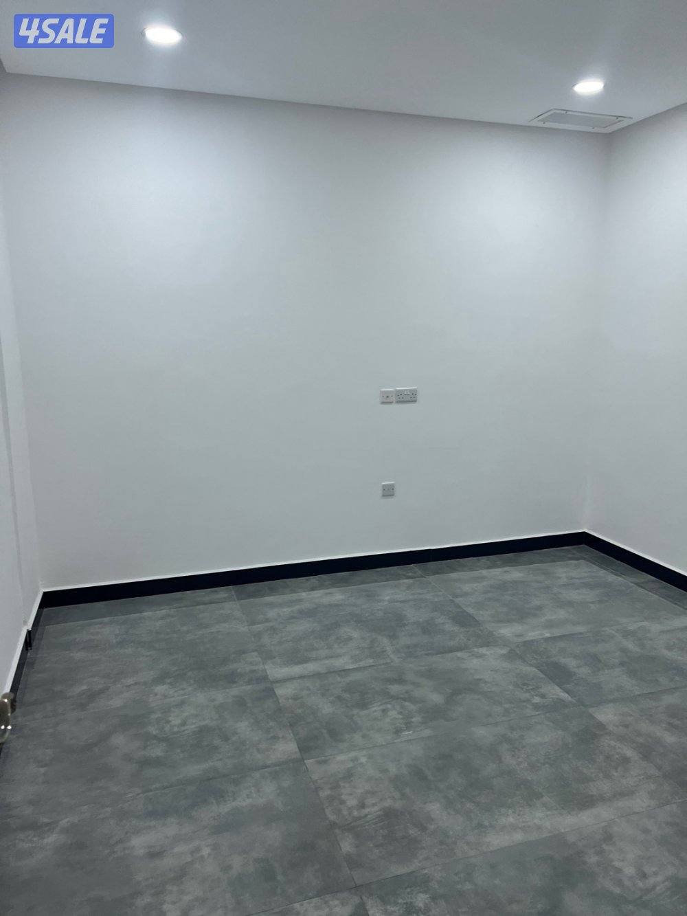 للايجار دور ارضي في ام الهيمان قطعه57