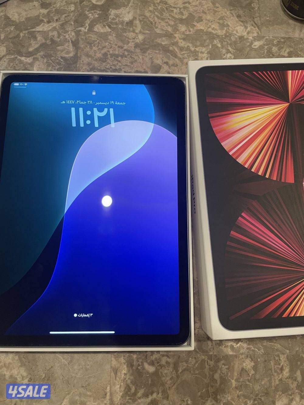 ايباد برو m3 انش11  مستعمل نضيف جدا مع شحنه والكفر 128g180 فتره محدوده1