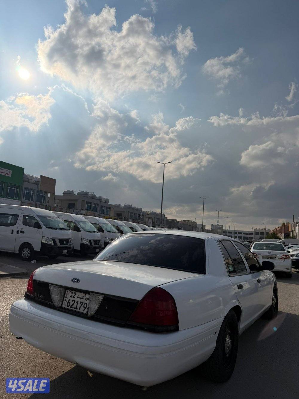 فورد بوليسي0