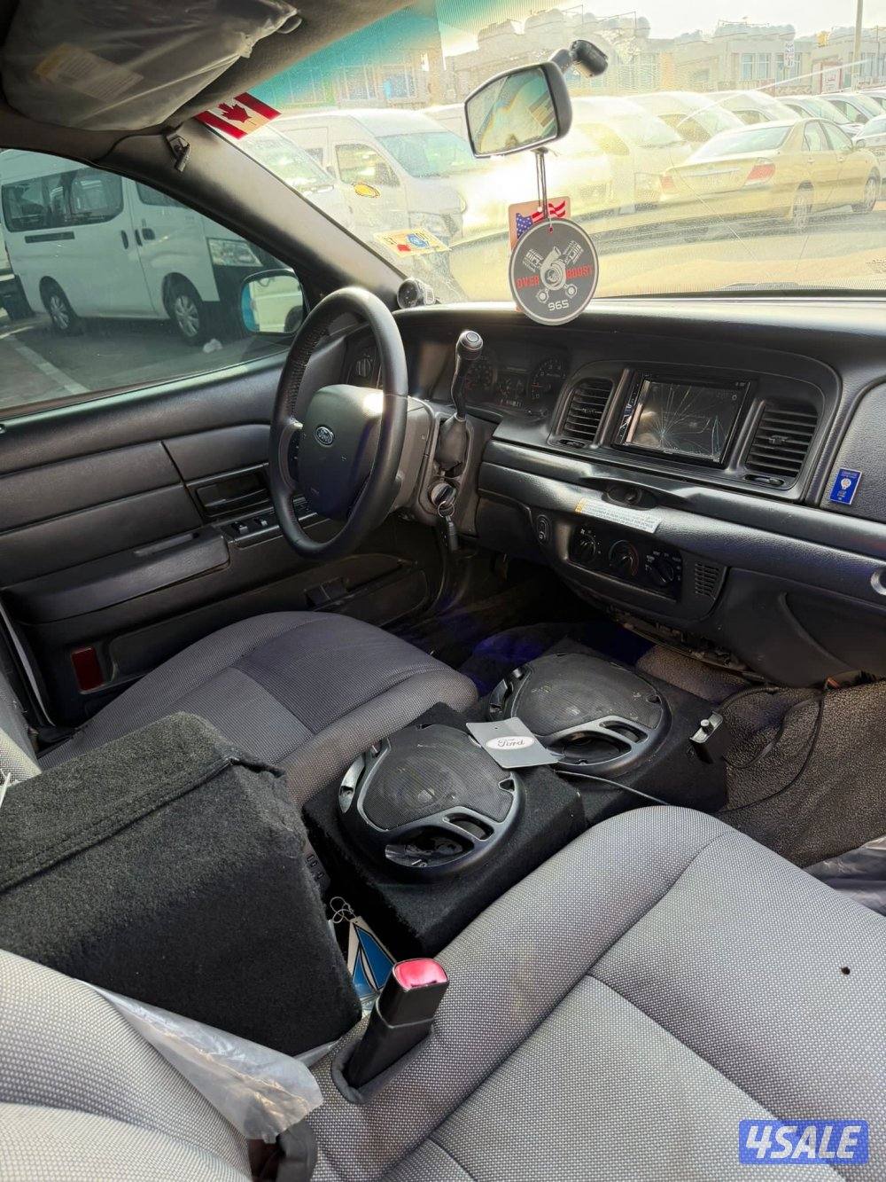 فورد بوليسي4