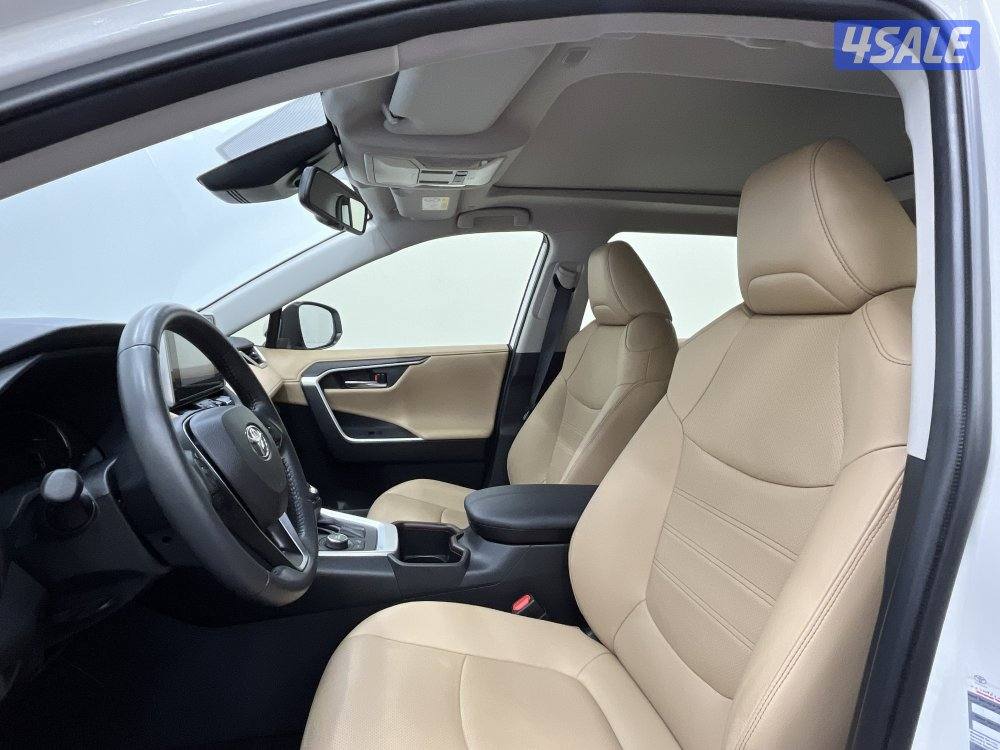 TOYOTA RAV401 4X4 HIGH OPTION5